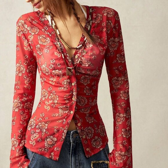 Red Casual Women's Boho Lace V-Neck Flared Sleeve Blouse - Picture 7 of 8